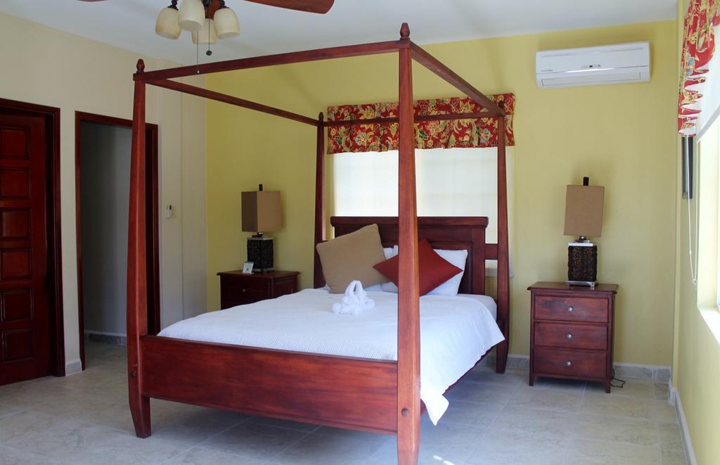 Los Porticos Villas Placencia Extérieur photo
